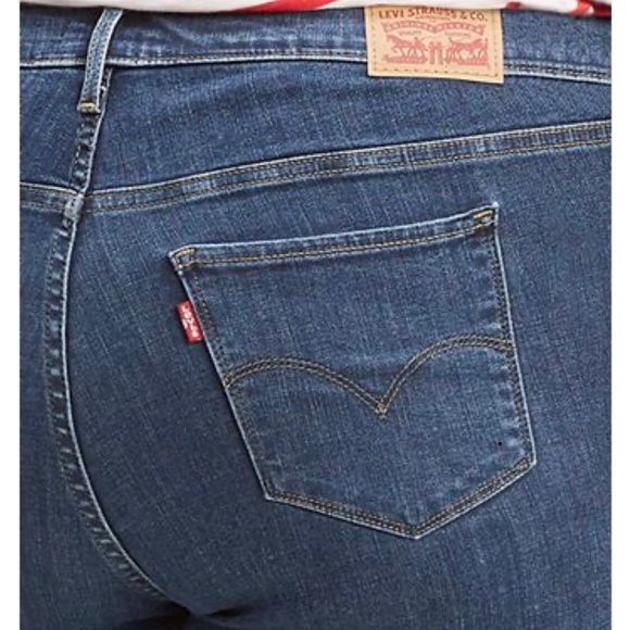 Plus Size Levi’s 711 Skinny, Sculpt Jeans - Picture 9 of 17